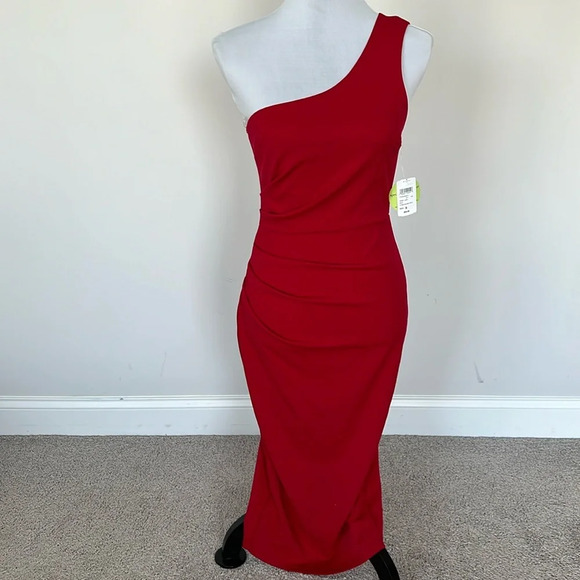 Windsor Dresses & Skirts - NWT Windsor Red One Shoulder Dress Sz SM